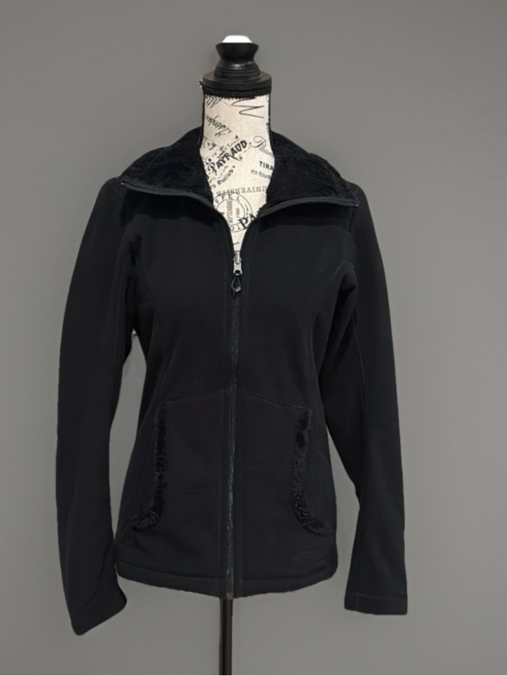/Koppen jacket reversible long sleeve zipper closure fleece like Sz S
